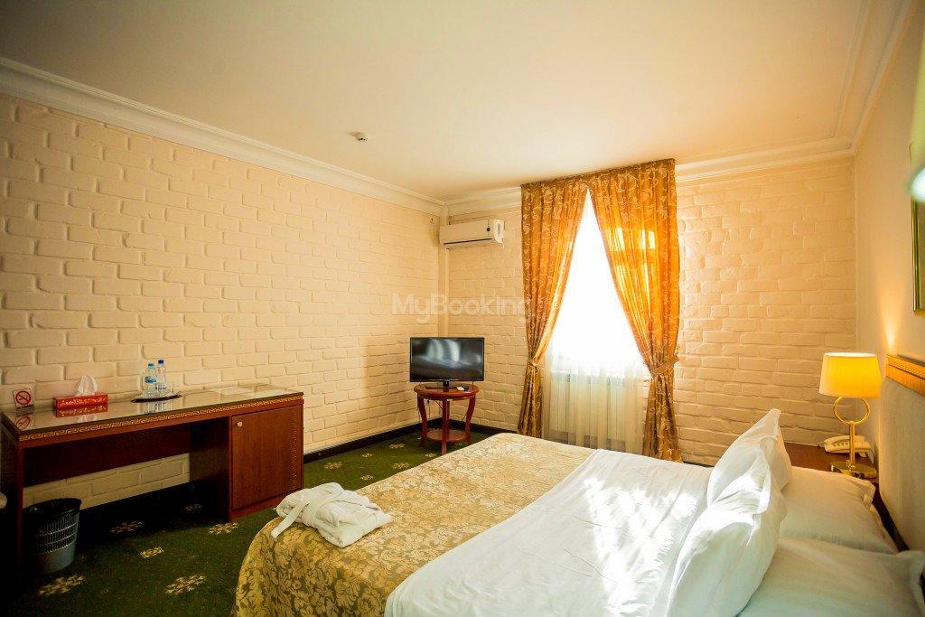 Arien Plaza Hotel Tasjkent Buitenkant foto