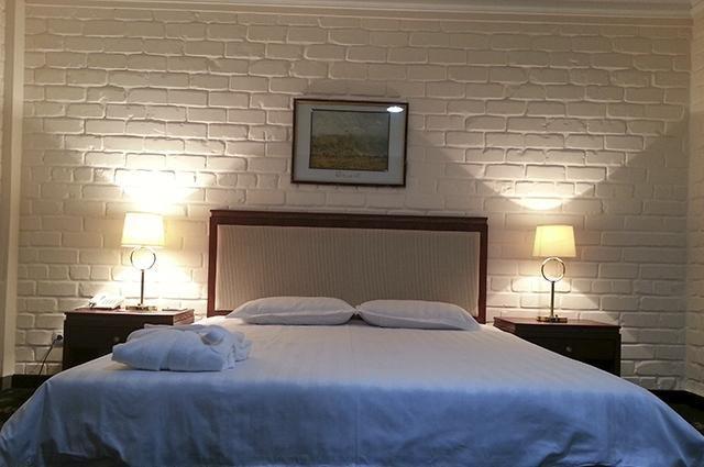 Arien Plaza Hotel Tasjkent Buitenkant foto