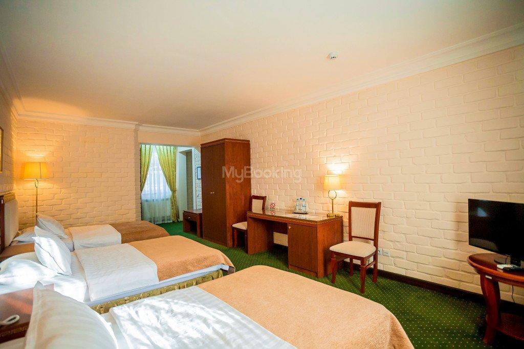 Arien Plaza Hotel Tasjkent Buitenkant foto