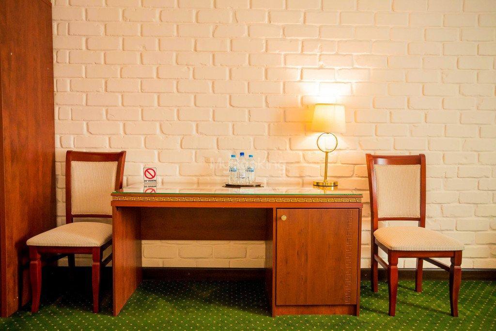 Arien Plaza Hotel Tasjkent Buitenkant foto