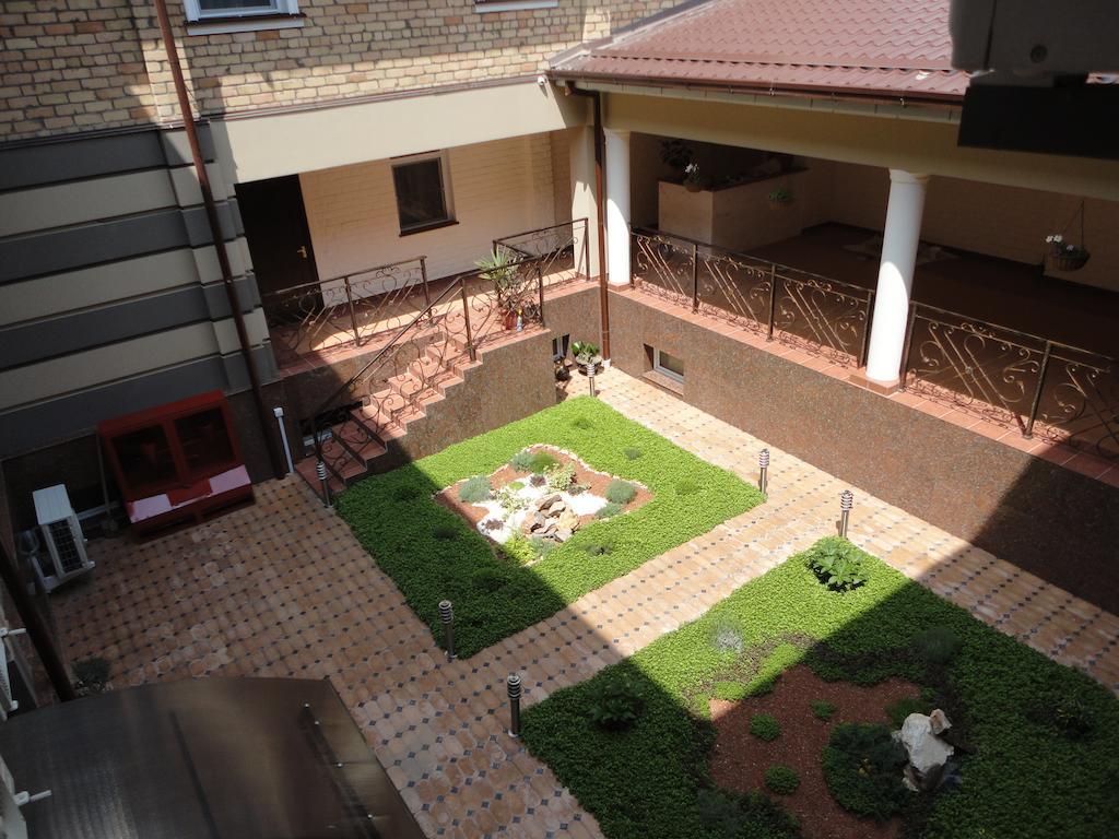 Arien Plaza Hotel Tasjkent Buitenkant foto